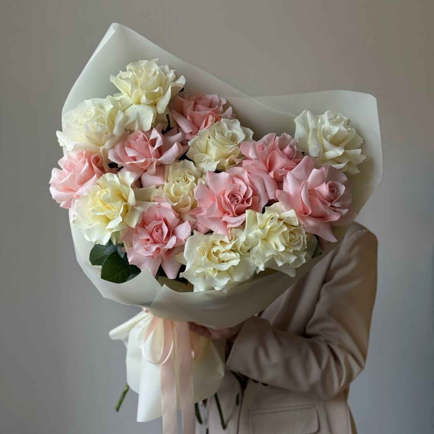 Монобукет из 15 французских вывернутых роз №34