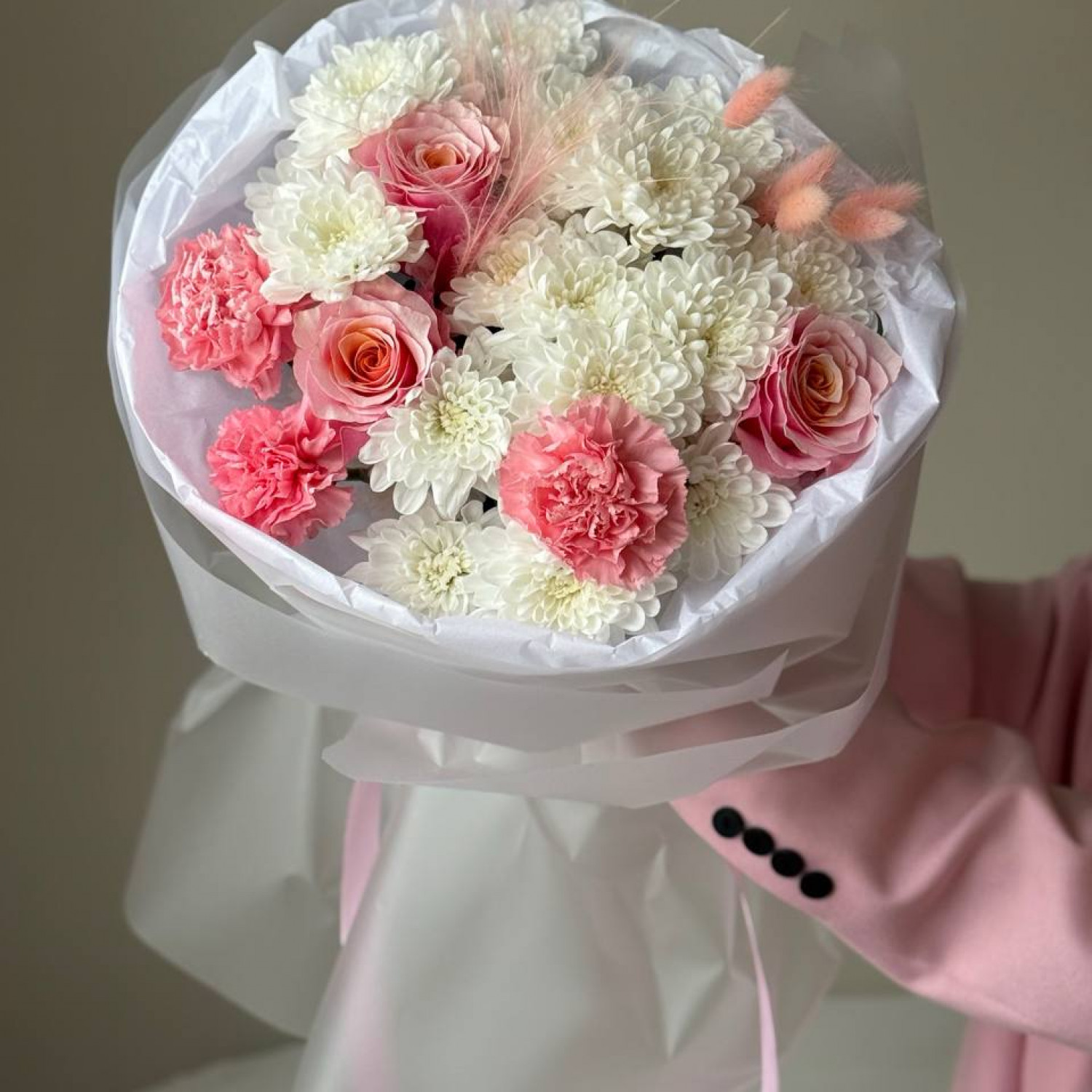 Авторский букет с хризантемой 193