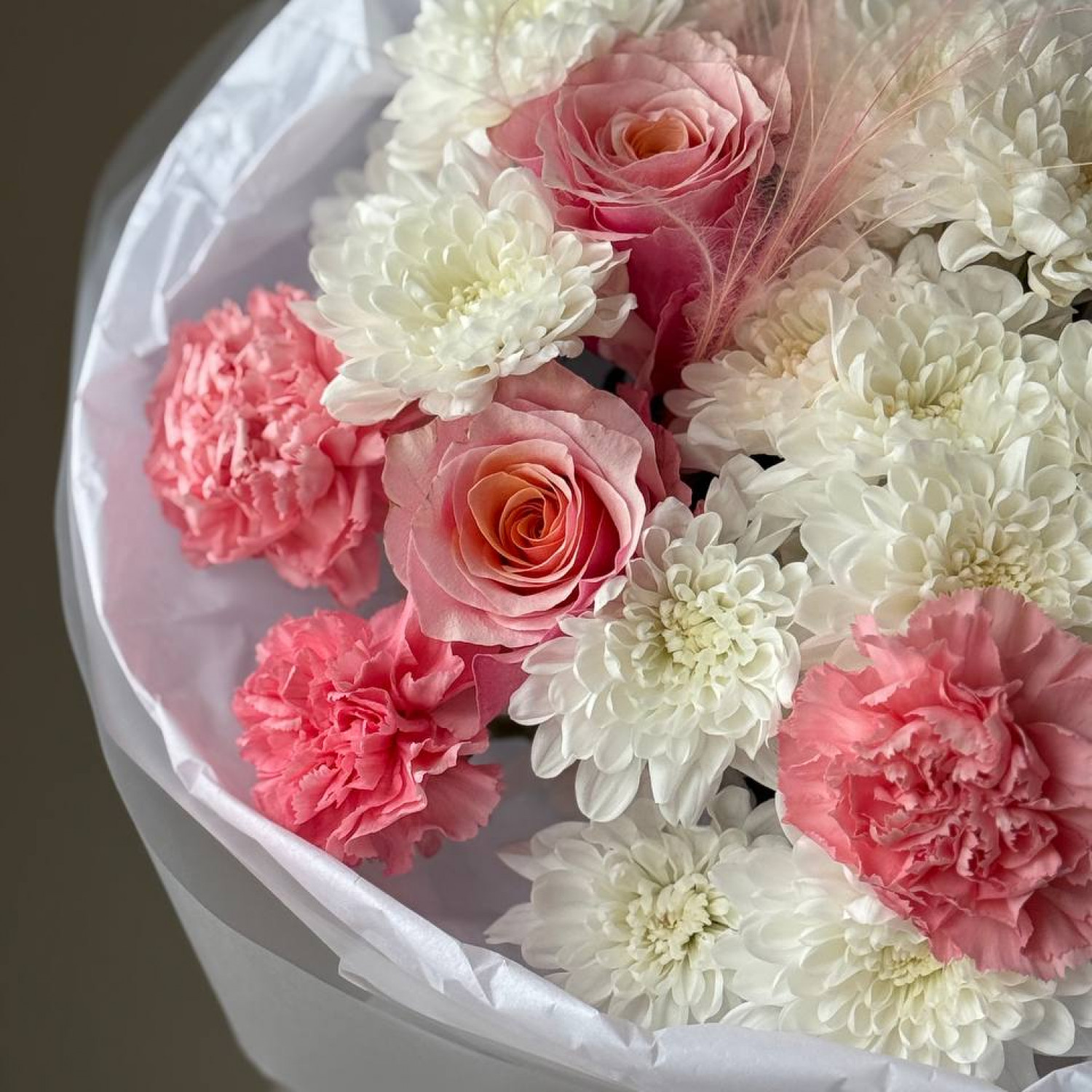 Авторский букет с хризантемой 193