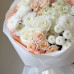Авторский букет в нежной бело-персиковой гамме 183