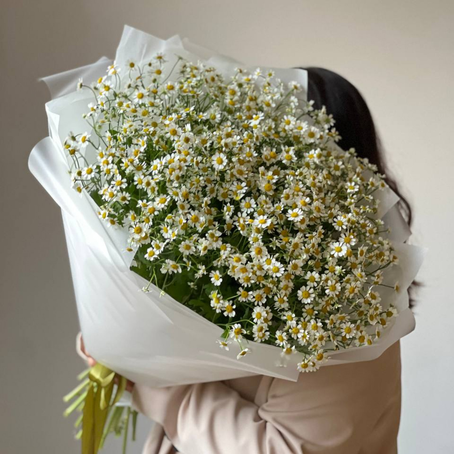 Монобукет из 19 кустовых ромашек