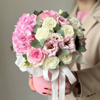 Композиция в коробке в нежной гамме №54