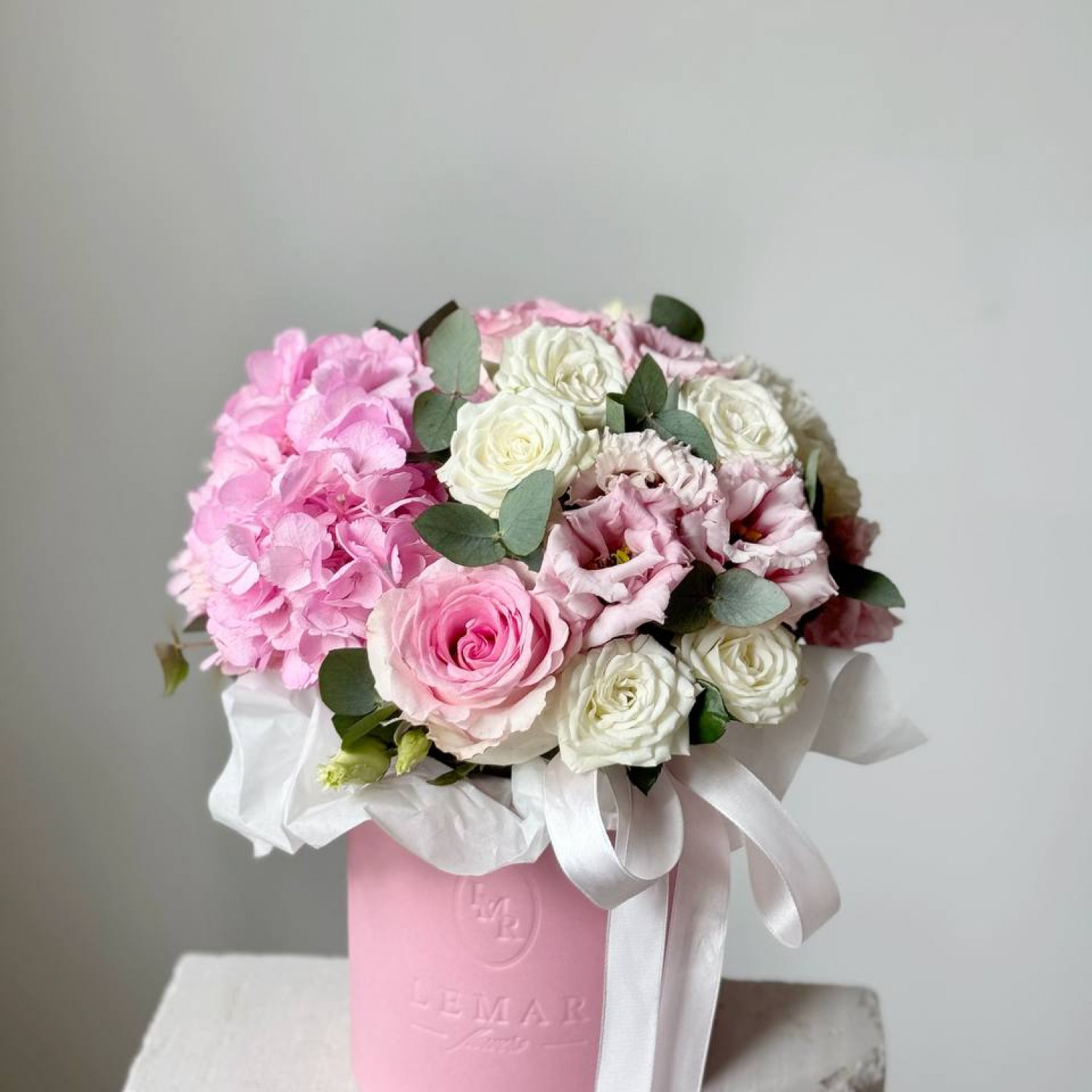 Композиция в коробке в нежной гамме №54