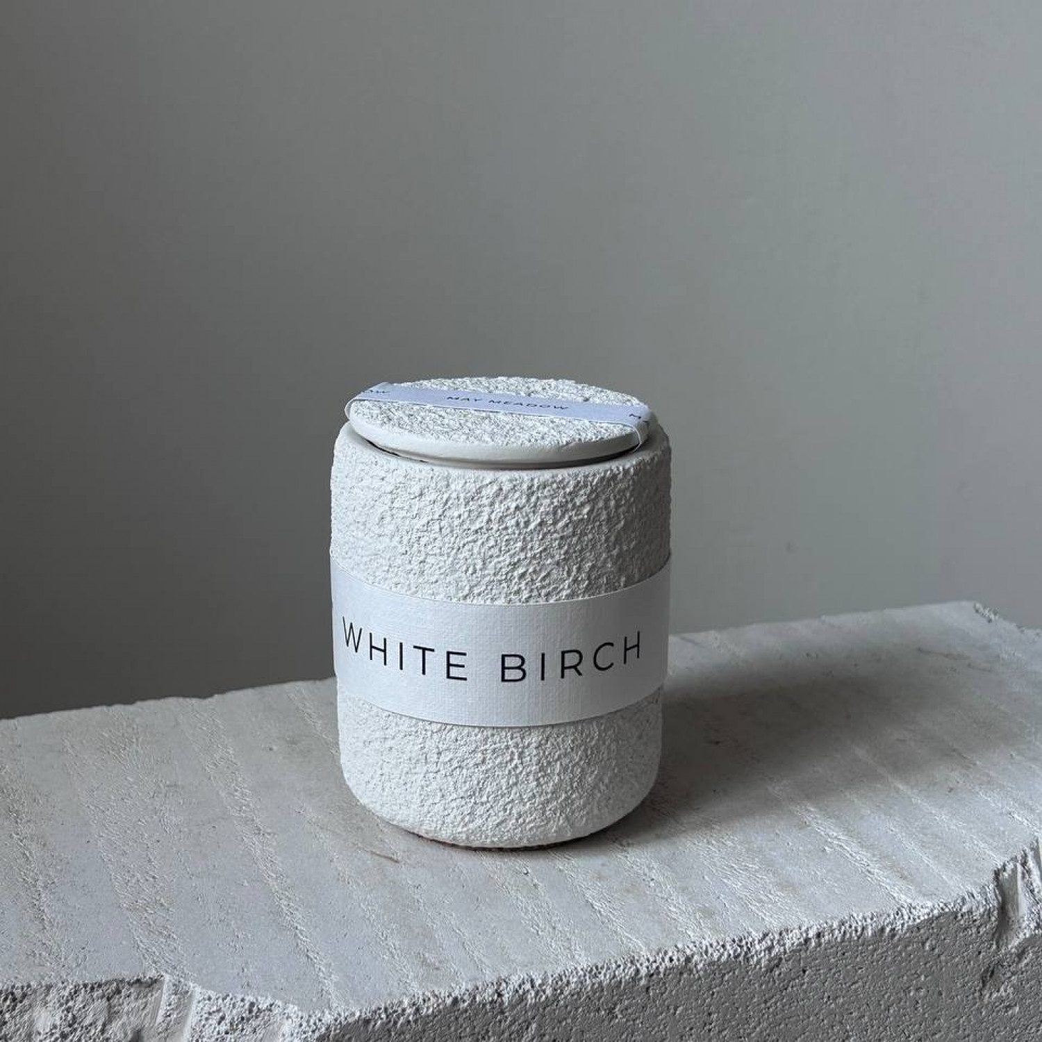 MAY MEADOV Свеча в стаканчике с крышкой  WHITE BIRCH 150 ml