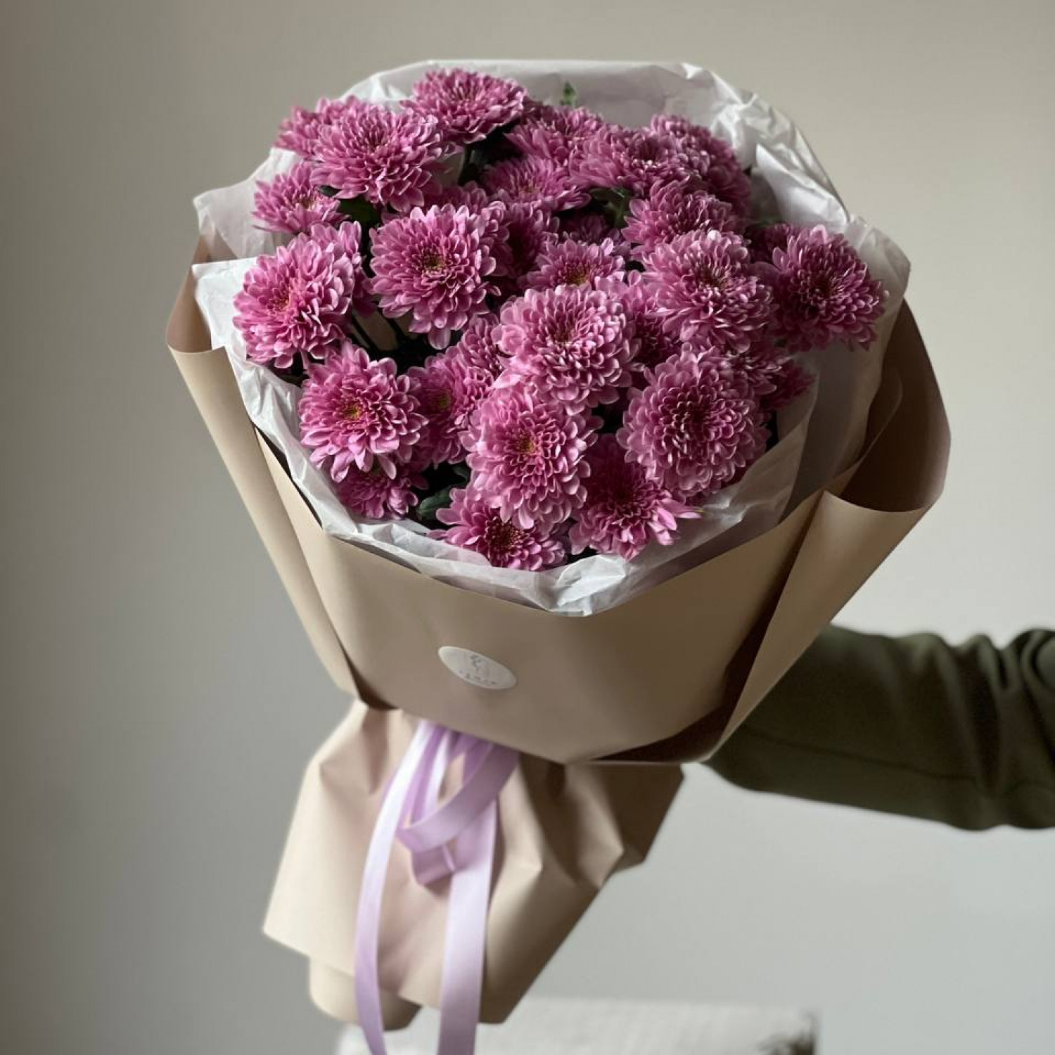 Монобукет из 5 кустовых хризантем