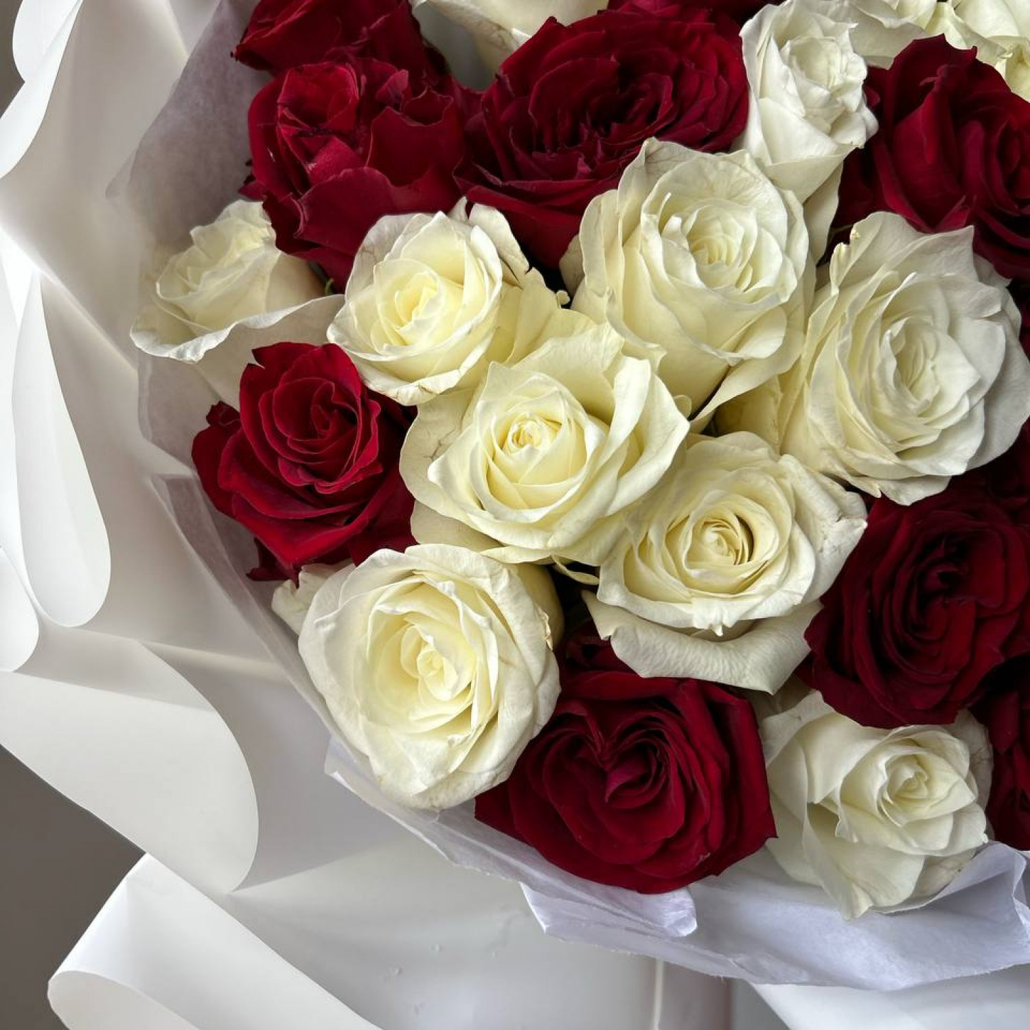 Монобукет из 35 кенийских роз 40 см