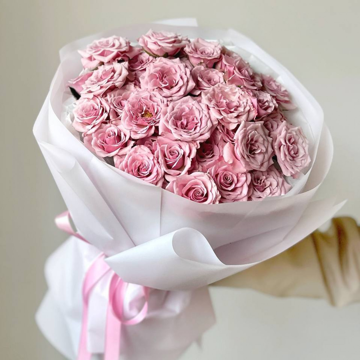 Монобукет из 9 кустовых роз Nola