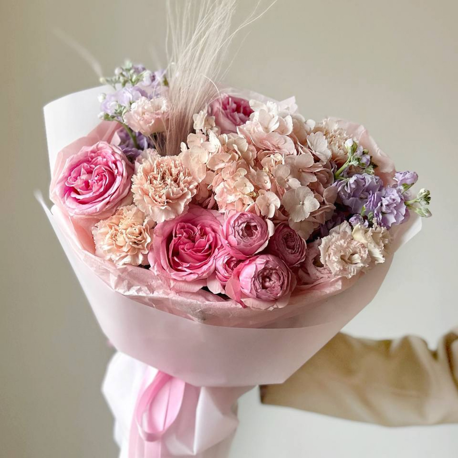Авторский букет в нежной розовой гамме №18