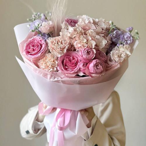 Авторский букет в нежной розовой гамме №18